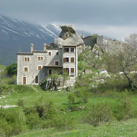 Rocca House Сasa de vacaciones
